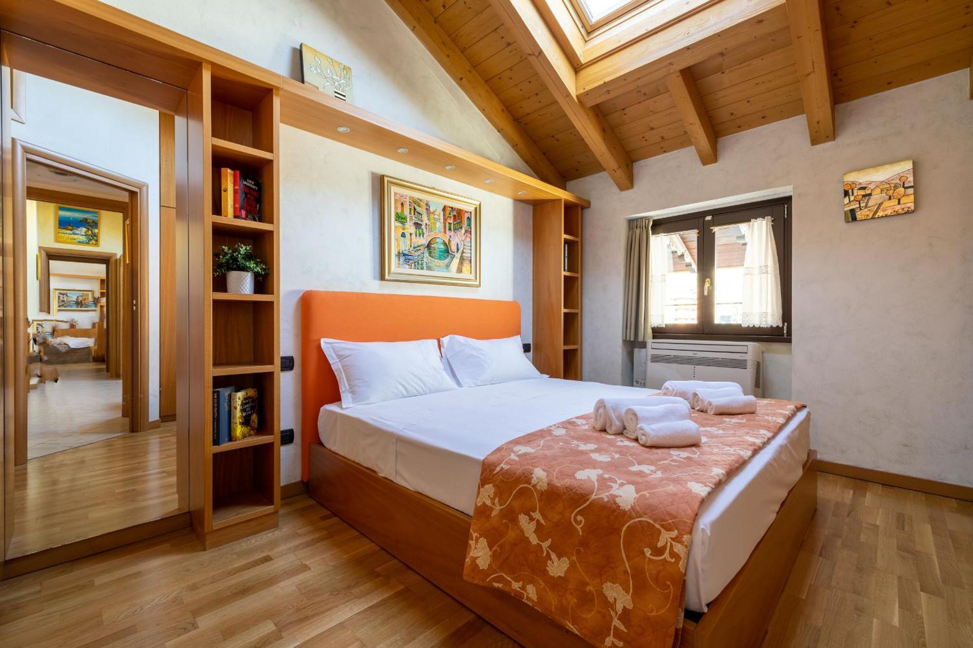 Apartment By The Ferry - Menaggio Exterior photo